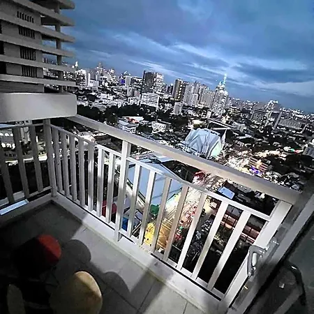 Dhonie\'Place